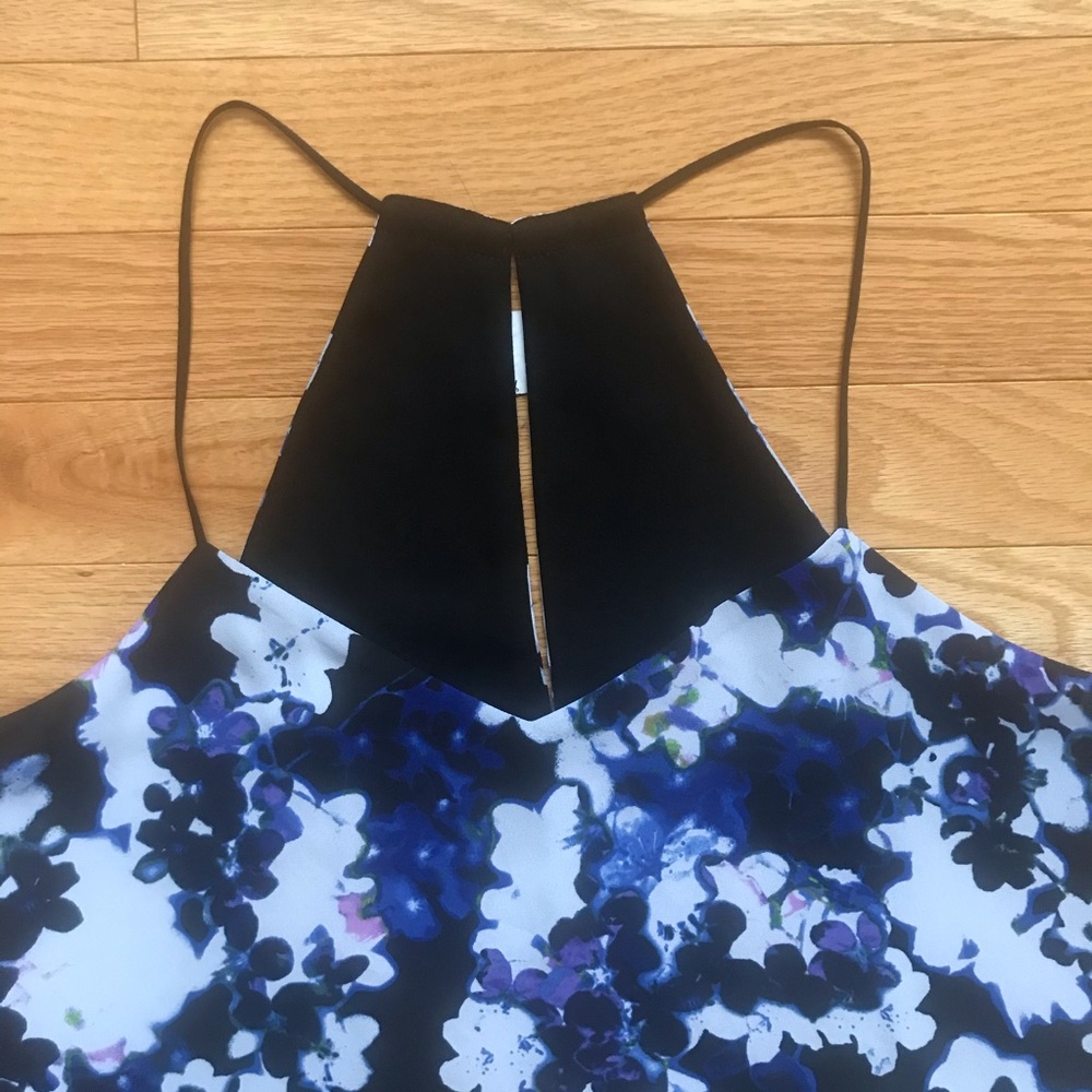 NWOT Express Reversible Tank - Picture 2 of 5